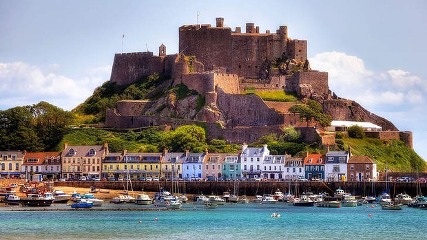 CRUCEROS ISLAS DEL CANAL JERSEY ST. HELIER BRISTISH ISLAND CRUISES CRUCEROS ISLAS BRITANICAS CRUCEROS NORTE DE EUROPA CASTILLO CASTLE